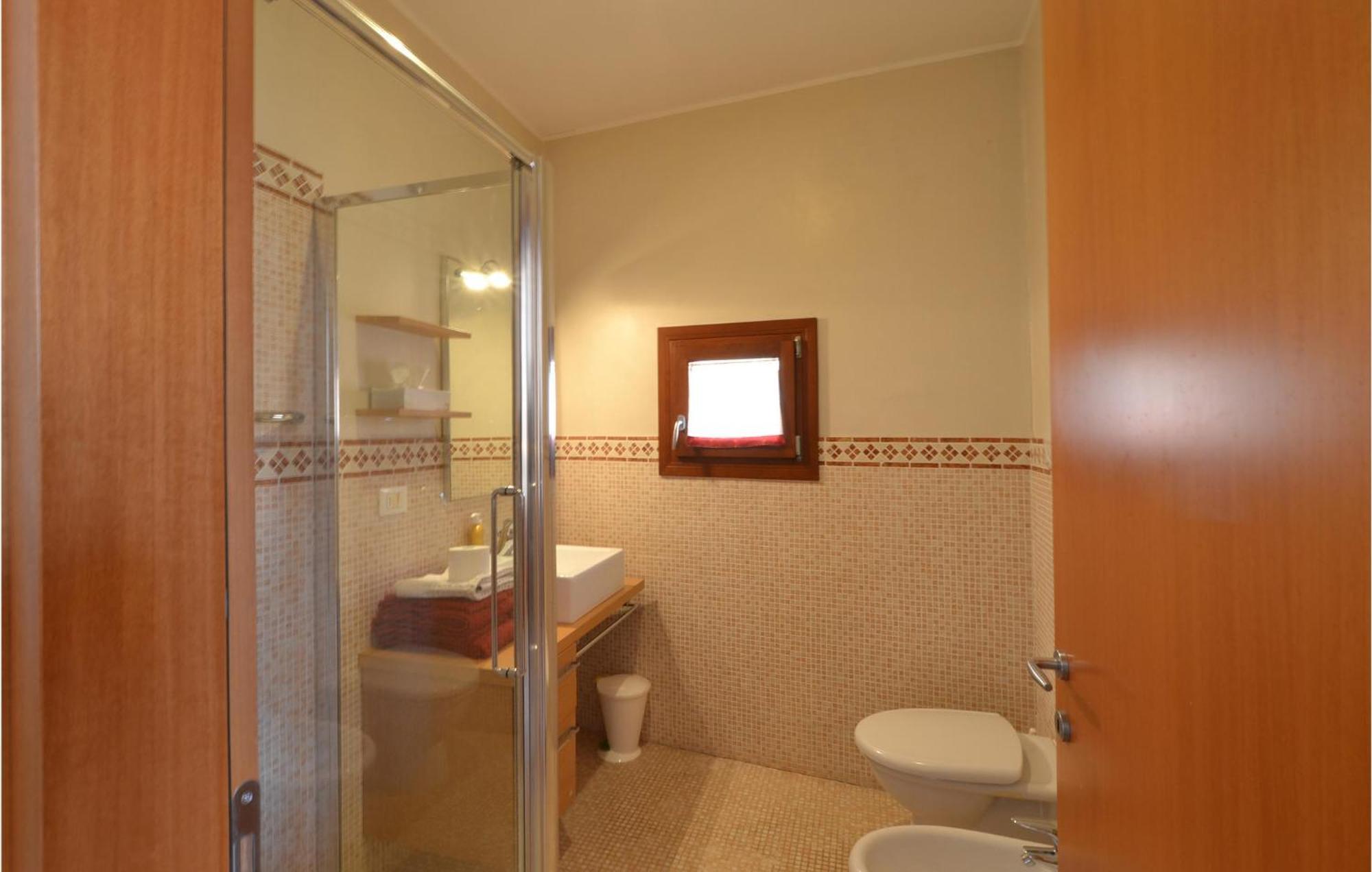 Stunning In With Kitchenette